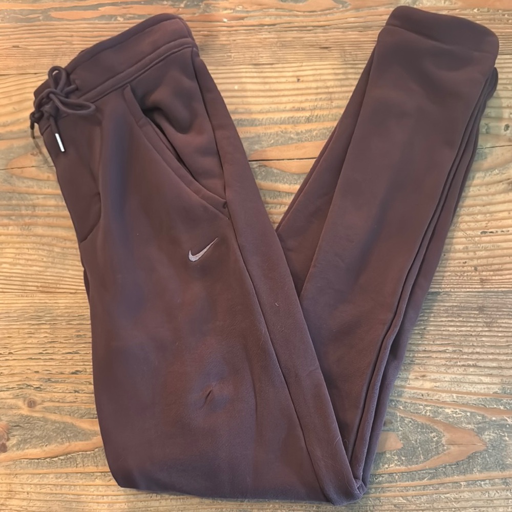 Nike Brown Track Pants Tapered Joggers new with Tags Maroon